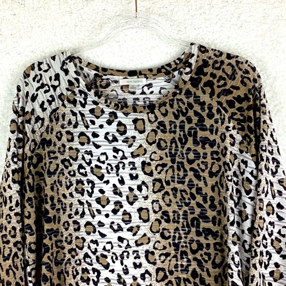 Erm London Cheetah Print Blouse, Women’s Size Large. - Picture 4 of 12
